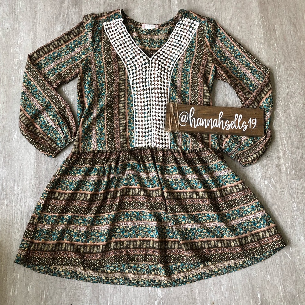 Altar’d State Long Sleeve Dress Size Small